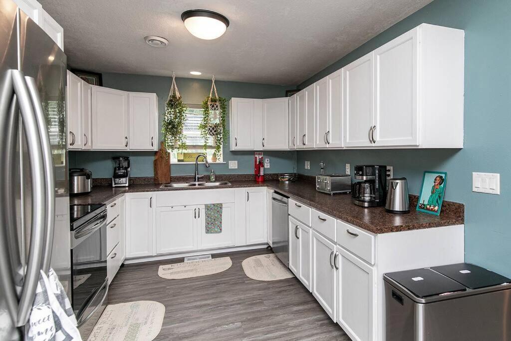 Family Friendly Home Close To Airport And Downtown Des Moines Exterior photo
